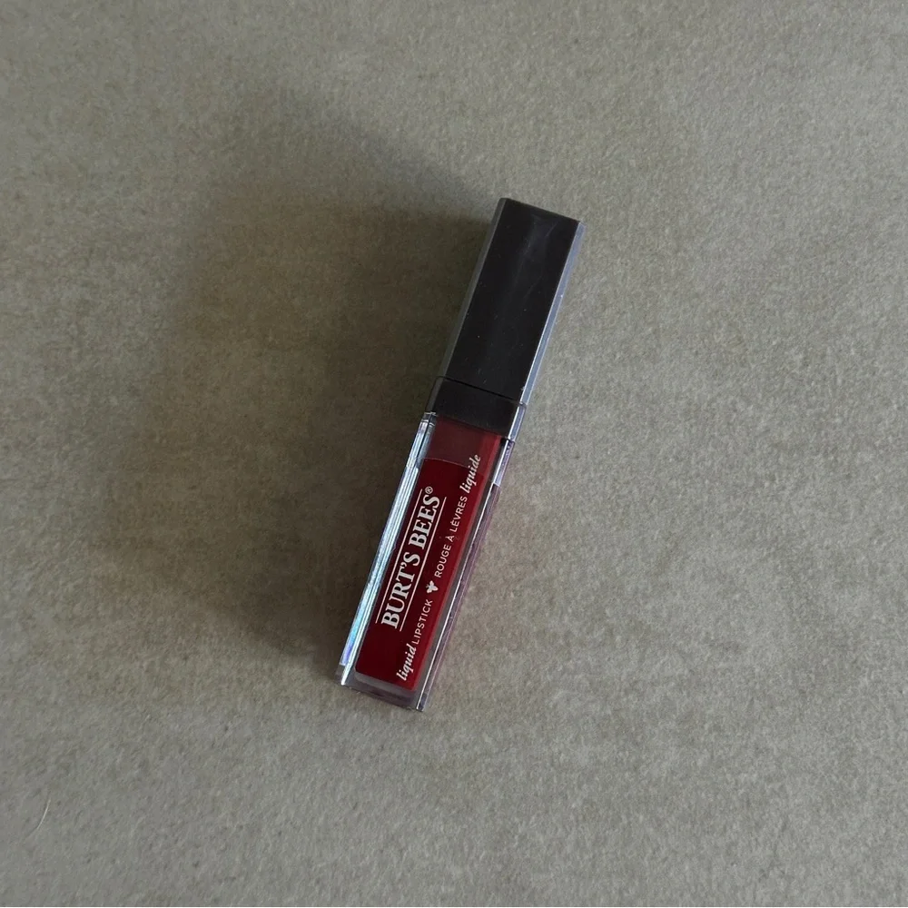 Burt’s Bees Liquid Lipstick - 821 Crimson Water